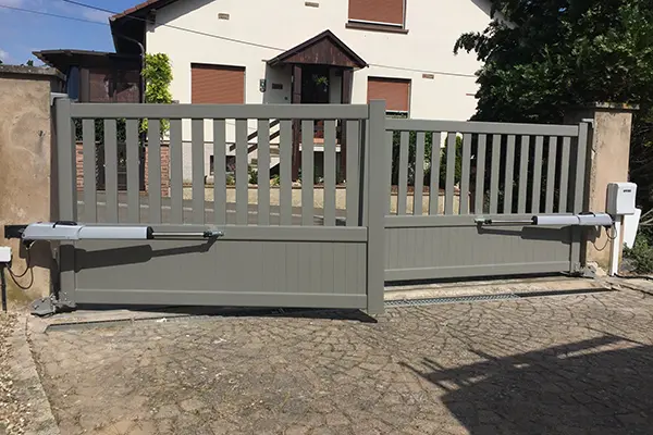 Installateur de portail en aluminium à proximité de Strasbourg et Haguenau dans le Bas-Rhin